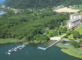 SANDRO Haus KMB Seeappartement am Ossiacher See mit direktem Seezugang und Hallenbad