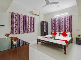 OYO Hotel Star, hotel en Kharadi