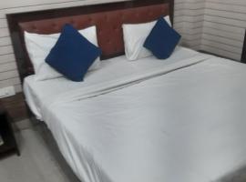 Diamond Imperial, pensión en Noida