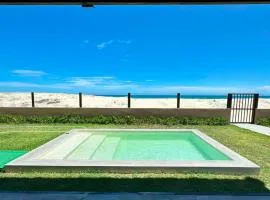 Beachfront Duplex #A10 em Barro Preto by Carpediem
