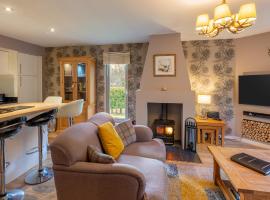 Abbey Holidays Loch Ness Luxury Self Catering 2 Bedroom Cottages, готель у місті Форт-Огастус
