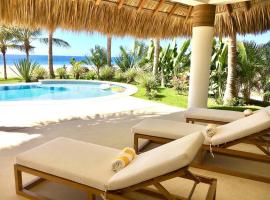 Casa Mona - Beachfront Luxury Villa, viešbutis mieste Puerto Eskondidas