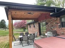 Private 4 Bedroom Home with a hot tub