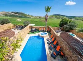 Levecca 2 Holiday Home