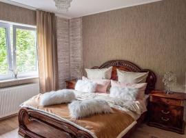 Ferienwohnung Waldeck: Wald und Sauna, appartement in Oppenau