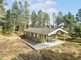 3 Bedroom Cozy Home In Rømø
