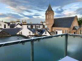 Entire flat in Banchory, Aberdeenshire, Scotland, hotel sa Banchory