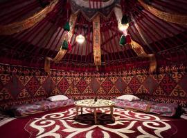 Kolsay Yurts, hotel a Saty