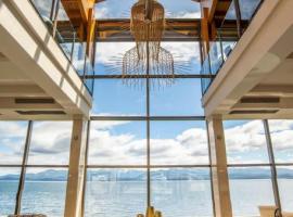 Alma Del Lago Suites & Spa, strandhotell i San Carlos de Bariloche