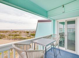 Chic Condo with Ocean Views and Pool - Walk to Beach!, hotel with parking in Atlantic Beach