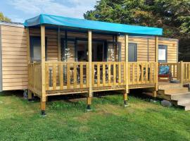 Luxury mobile home with terrace, cabin in Étaples