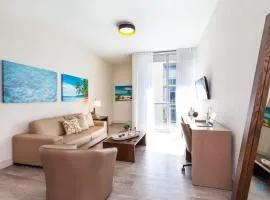 NEW!Beachfront Condo Resort- Balcony