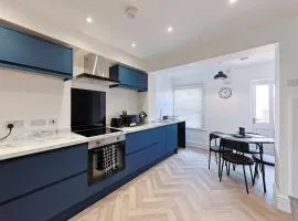 City Centre Riverside Retreat