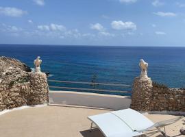 Villa a picco sul mare - Cala Creta, self catering accommodation in Lampedusa