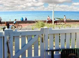 Appartement d'une chambre a Cabourg a 100 m de la plage avec piscine partagee jardin amenage et wifi