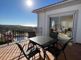 Sea Breeze Escape, Hotel in Casal da Lagoa Seca