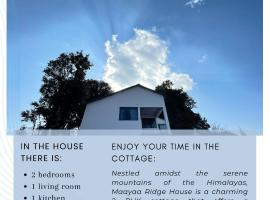Maayaa Ridge House, hotel u gradu Kanatal