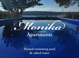 Apartments Monika Bed & Breakfast: Punat, Punat Marina yakınında bir otel