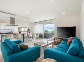 Casa Lilou - Luxury Ocean View Apartment, מלון בלאגוס