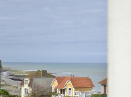La Perle Marine superbe vue mer terrasse 30m2, kuća za odmor ili apartman u gradu 'Criel-sur-Mer'