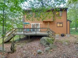 Poconos Cabin Serene Deck, Fire Pit and Game Room