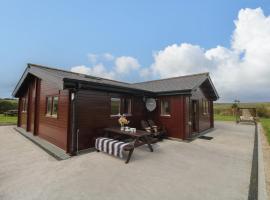 Chywolow Lodge, holiday rental in Morvah