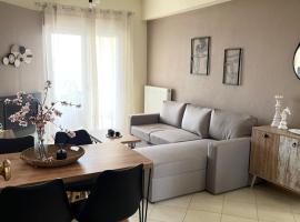 Modern Elegance apartment in Nea Moudania Chalkidiki、ネア・ムダニアのホテル