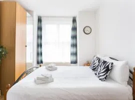 City Center Camden Market Budget Apartment and Rooms