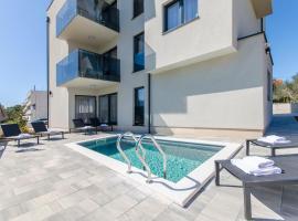 Vir में, होटल Apartments Luxury Villa V2 with rooftop