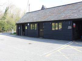 The Stables Lodge Stansted, motel en Takeley