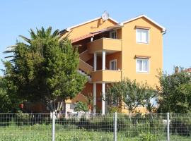 Apartment Meri, hotel 3 estrelas em Lopar