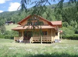 Komfortables Vollholzhaus in Fischertratten