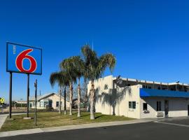 Motel 6-Delano, CA、デラノのホテル