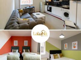 게이츠헤드에 위치한 아파트 Great offers on Long Stays!! LaLuNa Apartments