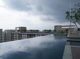 Camelia youth city nilai studio residence 5 pax. – hotel z basenem w mieście Kampong Mahang
