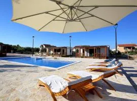 Amazing Home In Murter With Wifi