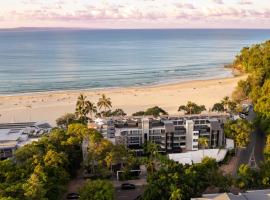 Netanya Noosa - Beachfront Resort, отель в городе Нуса-Хедс, рядом находится Laguna Lookout