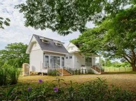 Chaisathan Cottage
