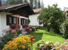 Holiday apartment Maurer Apartment Laber, готель у місті Обераммергау