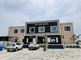 The Desi Rootz Hotel And Restaurant, hotel sa Ramnagar