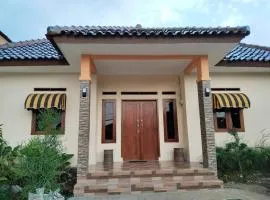 Villa Srikandi Near Lembang Zoo