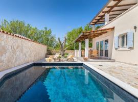 Butique Villa Beatrice, hotel i Galižana