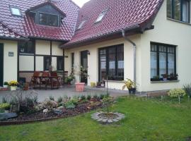 Ferienhaus für 4 Personen ca 105 qm in Plau am See, Mecklenburg-Vorpommern Mecklenburgische Seenplatte โรงแรมในเพลาอัมซี