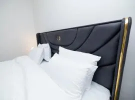 Sans Luxury Holiday Villa