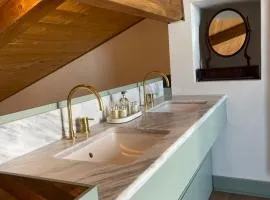 Lovely Athens Apartment 1 Bedroom Apartment Makarov Balcony Views