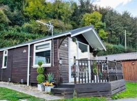 No. 4 Sunny Lodge By The Sea, cabin in Aberystwyth