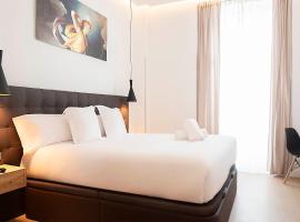 Woohoo Rooms Boutique Luna, cheap hotel in Madrid