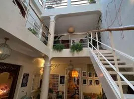 Riad Dar Vevé - Design, style & relax in Dar el Bacha