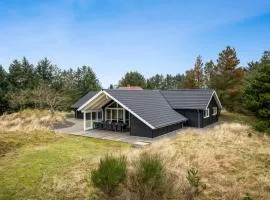 Holiday Home Jeldrik - 1-5km from the sea by Interhome