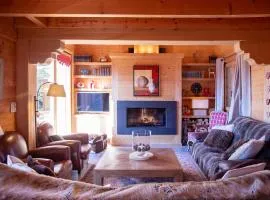 Chalet Chalet Nirvana by Interhome